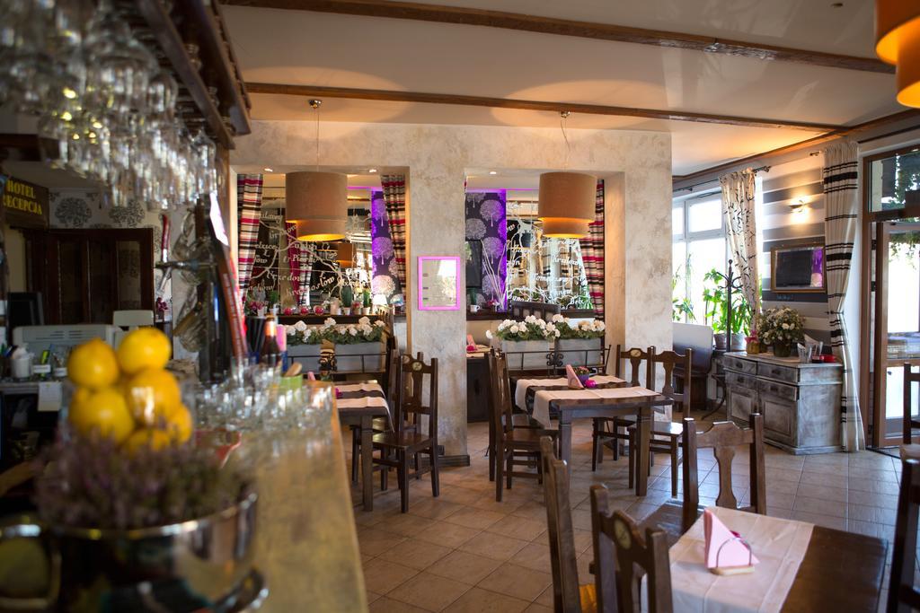 Na Rogatce Aparthotel Lublin Exterior foto