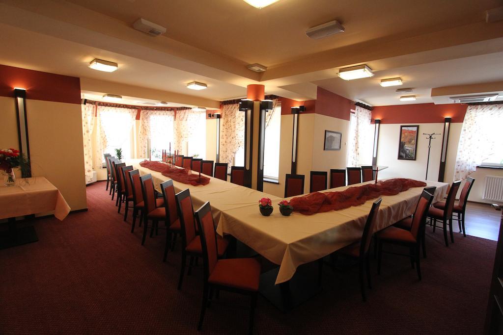Na Rogatce Aparthotel Lublin Exterior foto