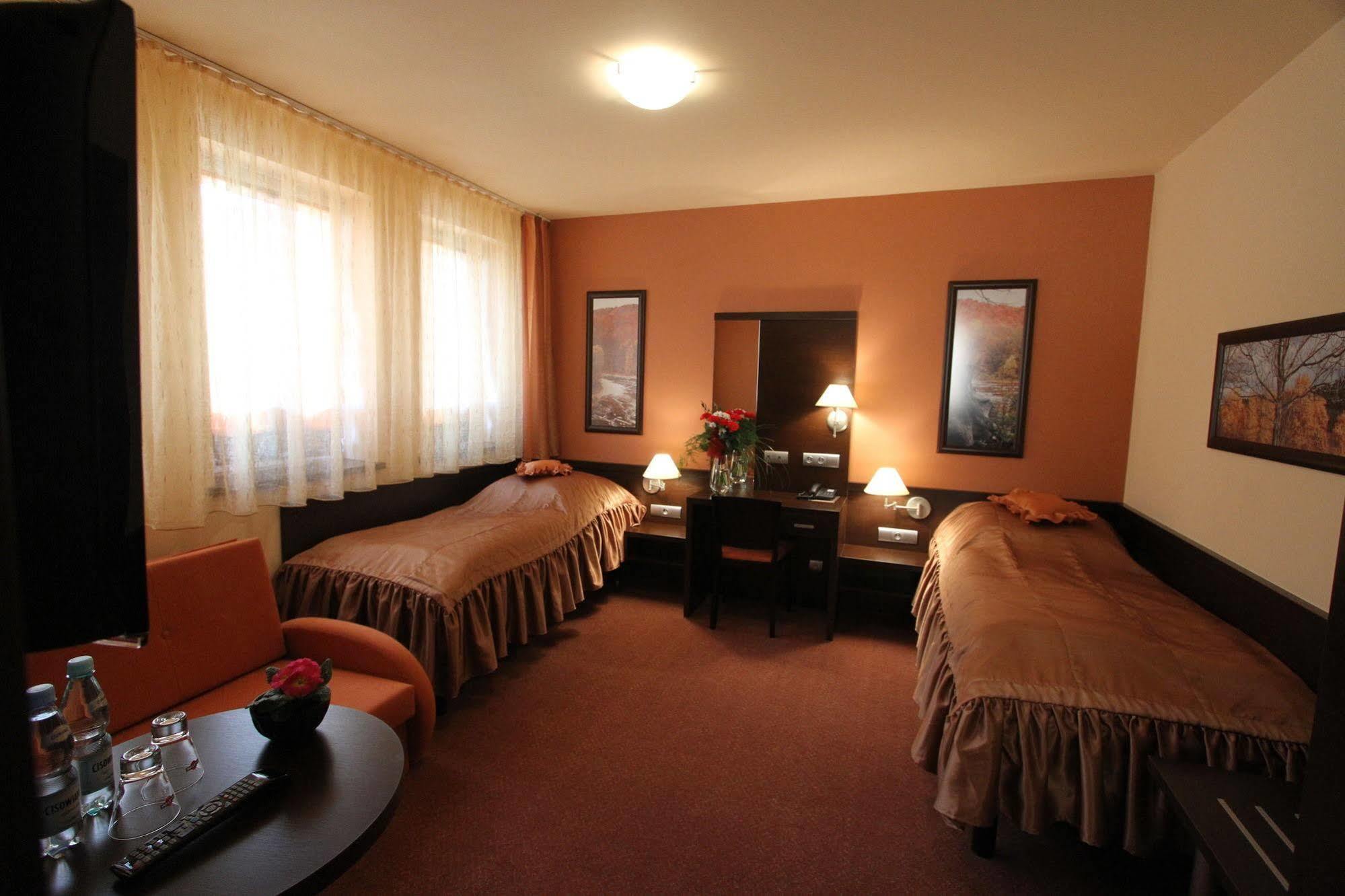 Na Rogatce Aparthotel Lublin Exterior foto